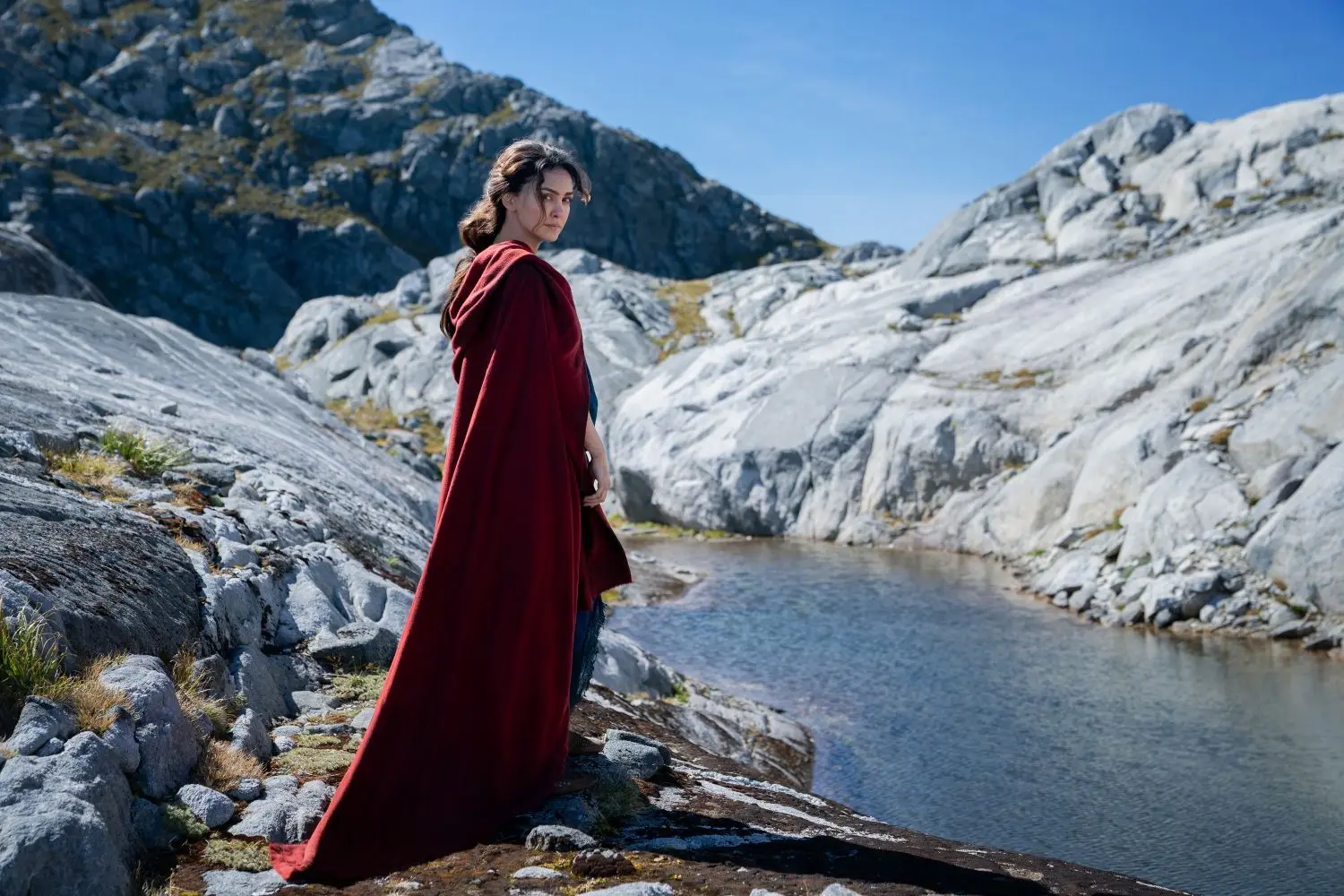 Nazanin Boniadi als Bronwyn in der Serie "Der Herr der Ringe: Die Ringe der Macht"