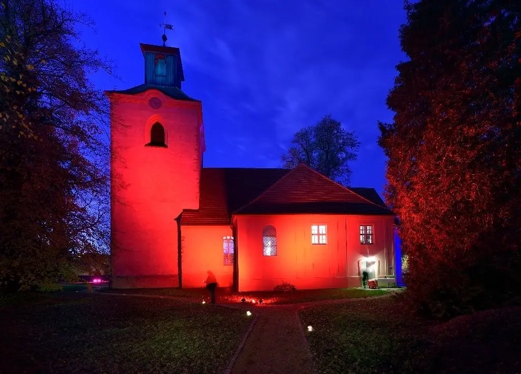 Festlich illuminierte Schlösser gehören zum Kunst- und Kulturspektakel.