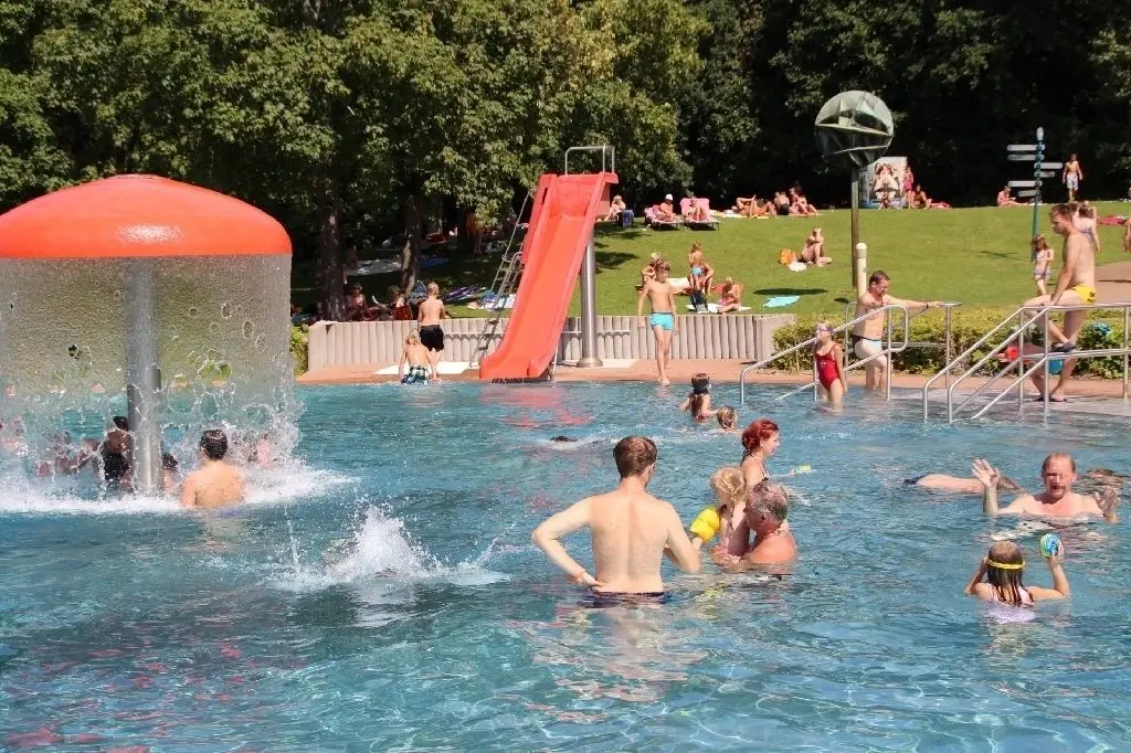So schön kann Baden im Freibad sein!