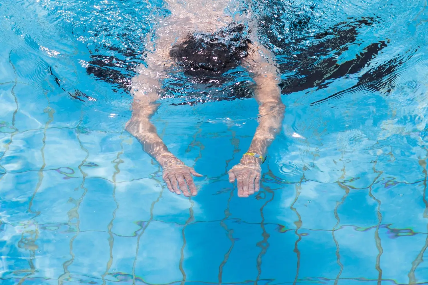 Wird es in Falkensee bald ein Hallenbad zum Schwimmen geben? Diese Frage wird bei einem Bürgerentscheid am kommenden Sonntag final beantwortet.