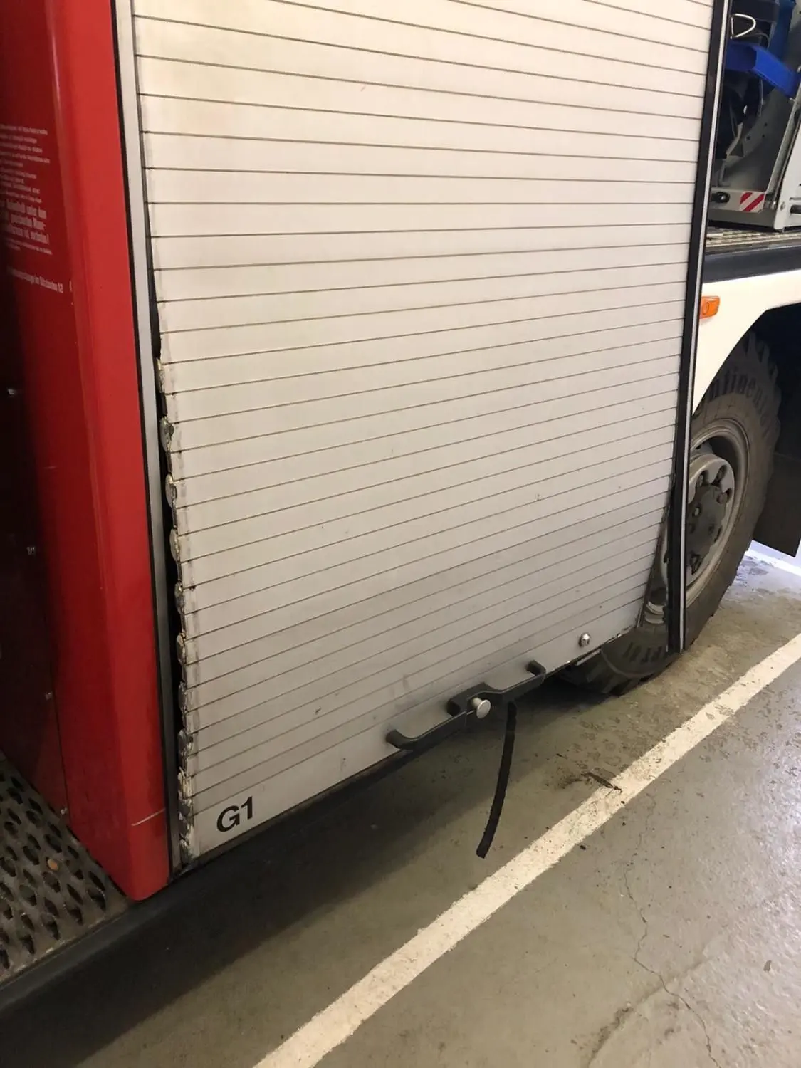 Einbruchsspuren bei der FREIWILLIGEN Feuerwehr Netzen.