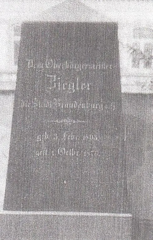 Grabstätte auf dem Neustädtischen Friedhof.