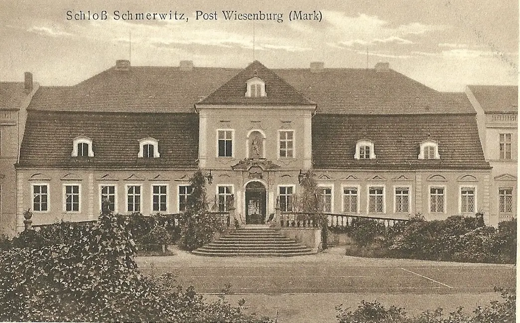Die Postkarte des Schmerwitzes Schlosses hat die Zeit als Sammlerstück überdauert, dass nicht mit der Post befördert wurde.