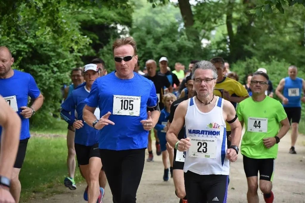 Beliebte Veranstaltung für geübte und auch ungeübte Sportler: Der Spargellauf hat sich in den vergangenen Jahren einen Namen gemacht. Der „Gewinn“ pro erlaufener Einheit (400 Meter) ist eine Spargelstange aus Kremmen.