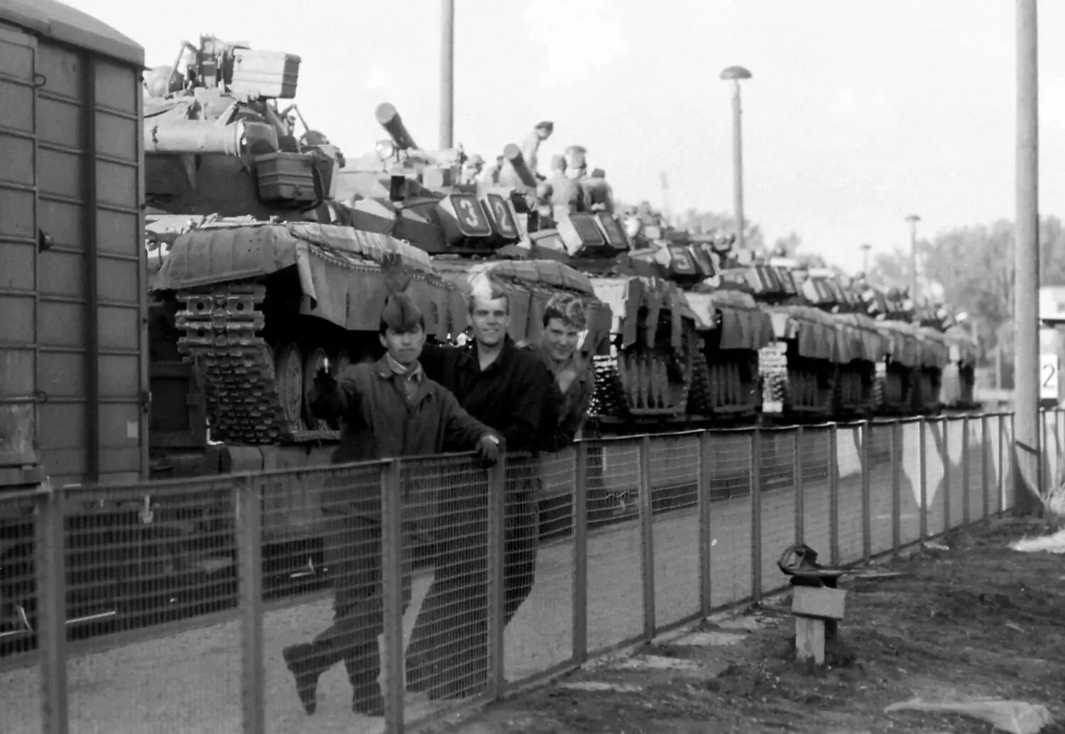 Am 9. September zogen 10.000 Soldaten der in Neuruppin stationierten Panzerdivision der Roten Armee ab.