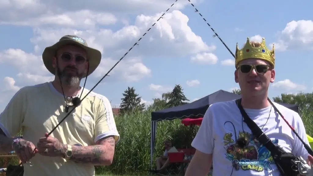Rap-Star Sido und Entertainer Jens Knosalla schlugen für 72 Stunden ihr "Angelcamp 2020" am Gollwitzer Erdeloch auf. Fotos: C. Dettlaff