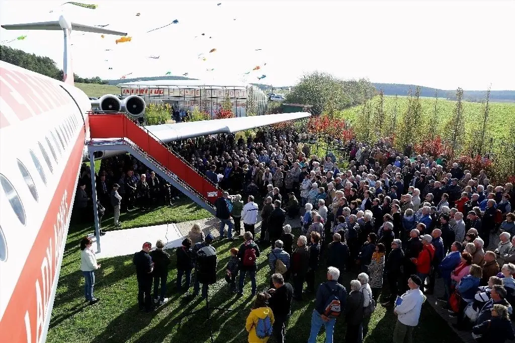 Zum 30. Landefest kamen Hunderte Luftfahrtinteressierte und Besucher.