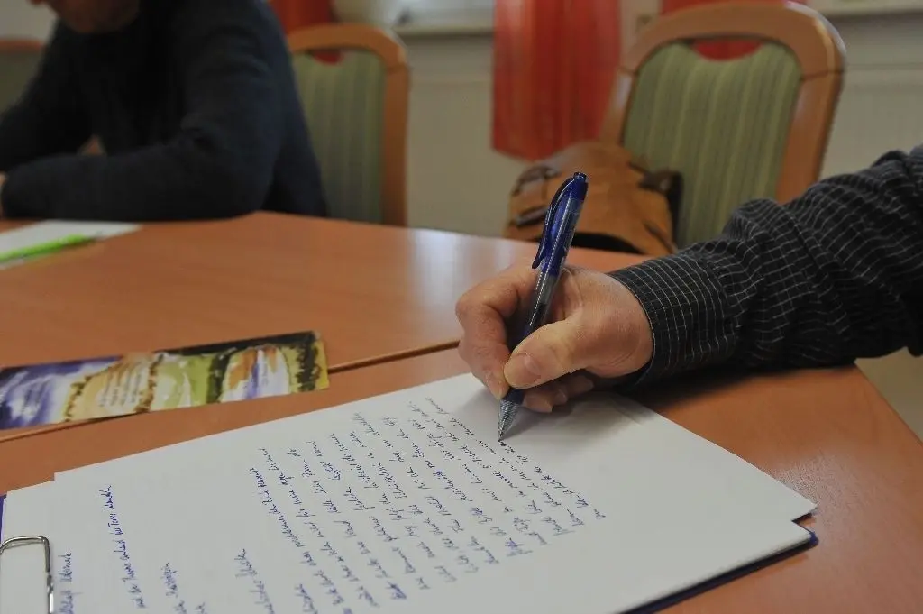 Viele Menschen schreiben ganz für sich: Über die Literaturgesellschaft kommt manches Talent an die Öffentlichkeit.