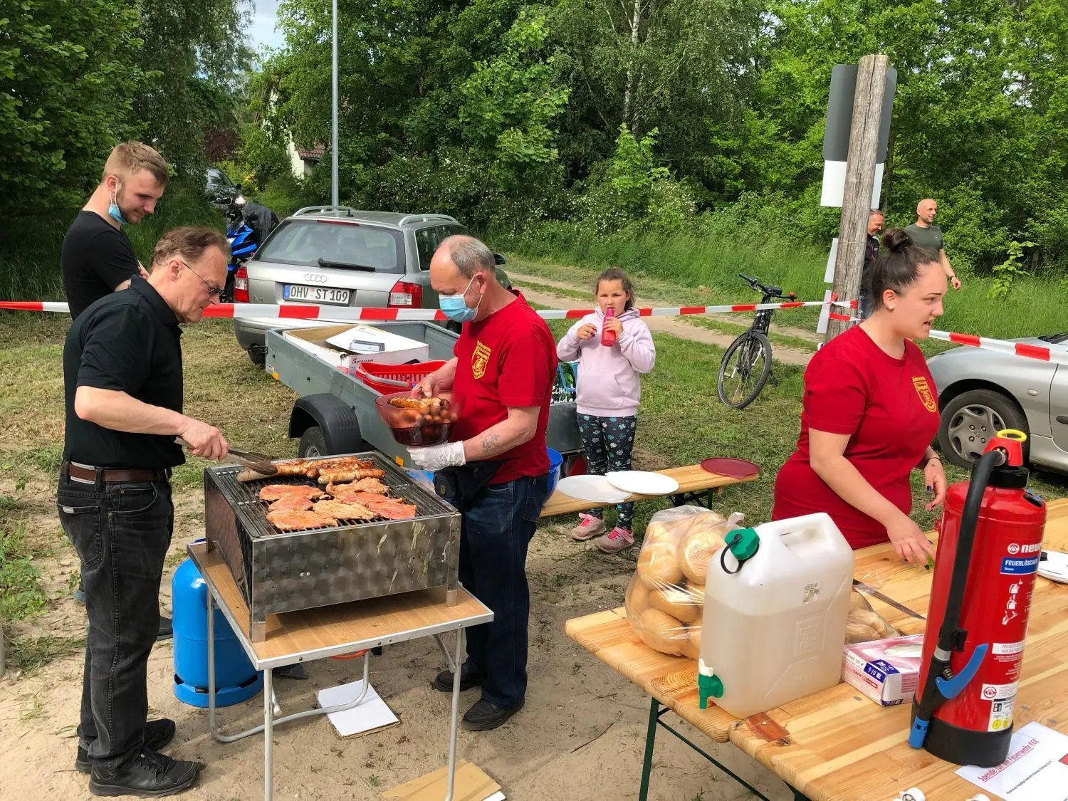 Die Mitglieder des Fördervereins der Freiwilligen Feuerwehr Kremmen sorgten für eine schmackhafte Stärkung.