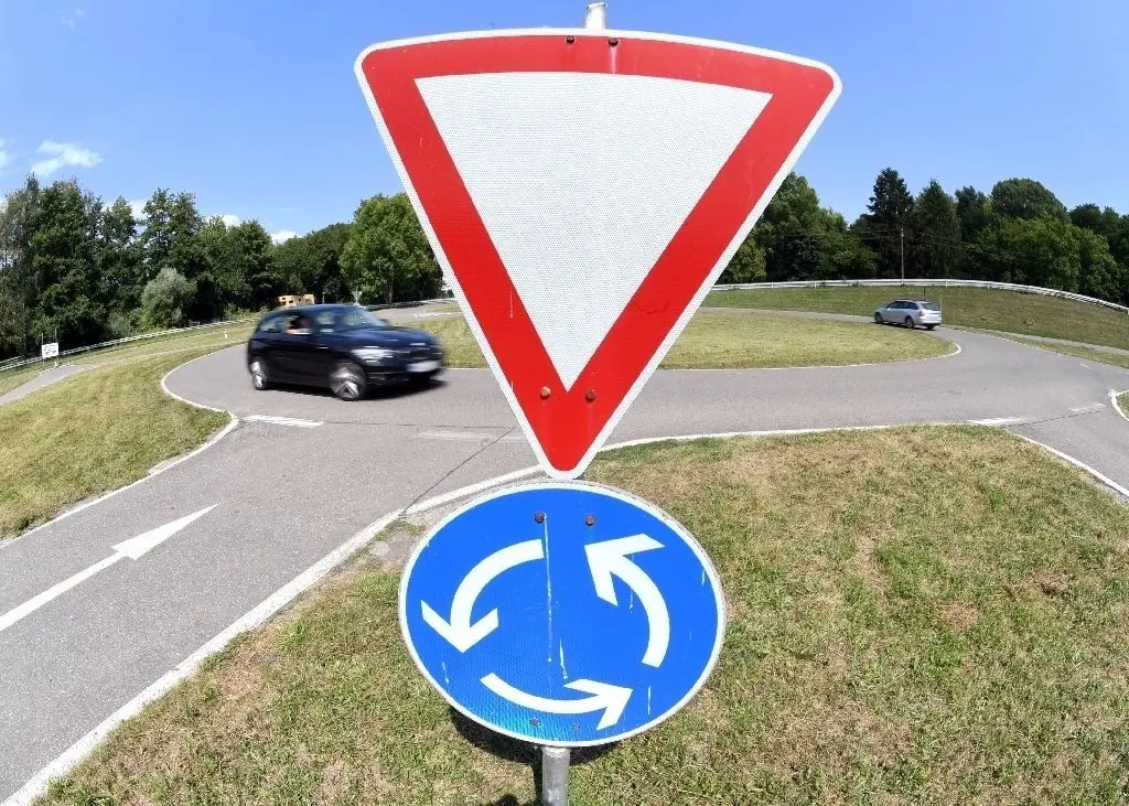 Detlef Malchow, Stadtverordneter von Bad Freienwalde, zweifelt Berechnung beim Bau eines Kreisels an. (Symbolbild)