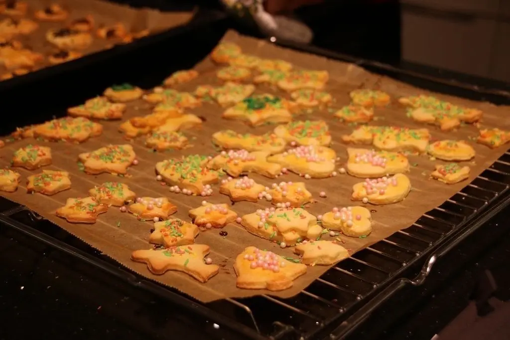 Sehen nicht nur lecker aus, sondern sind es auch: die Kekse der Jugendfeuerwehr Dallgow.