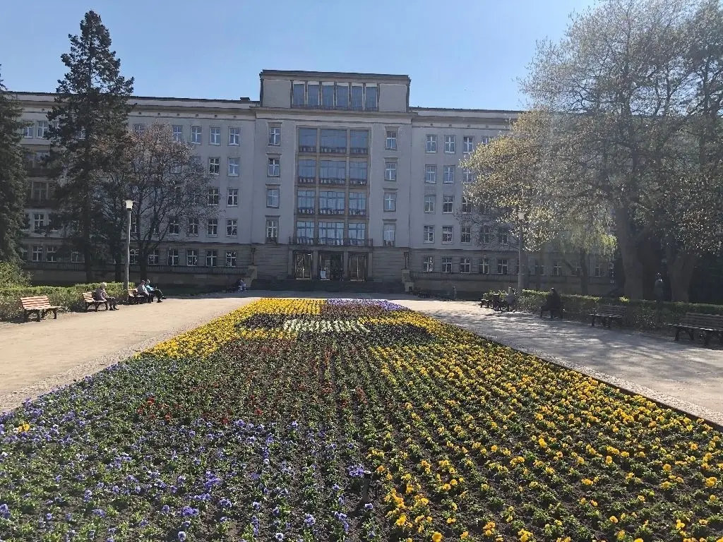 Es wird wieder verhandelt: Im Krankenhaus soll es heute um mehr Geld für die Angestellten gehen.