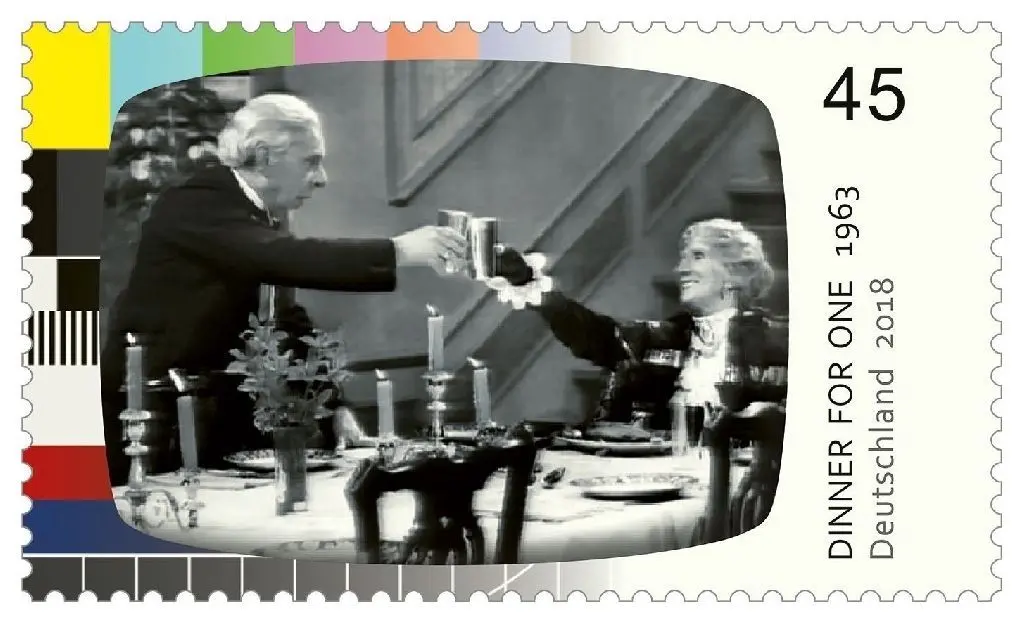 Cheerio, Miss Sophie: Die Kultsendung "Dinner for One" hat es 2018 bis auf die Briefmarke gebracht.