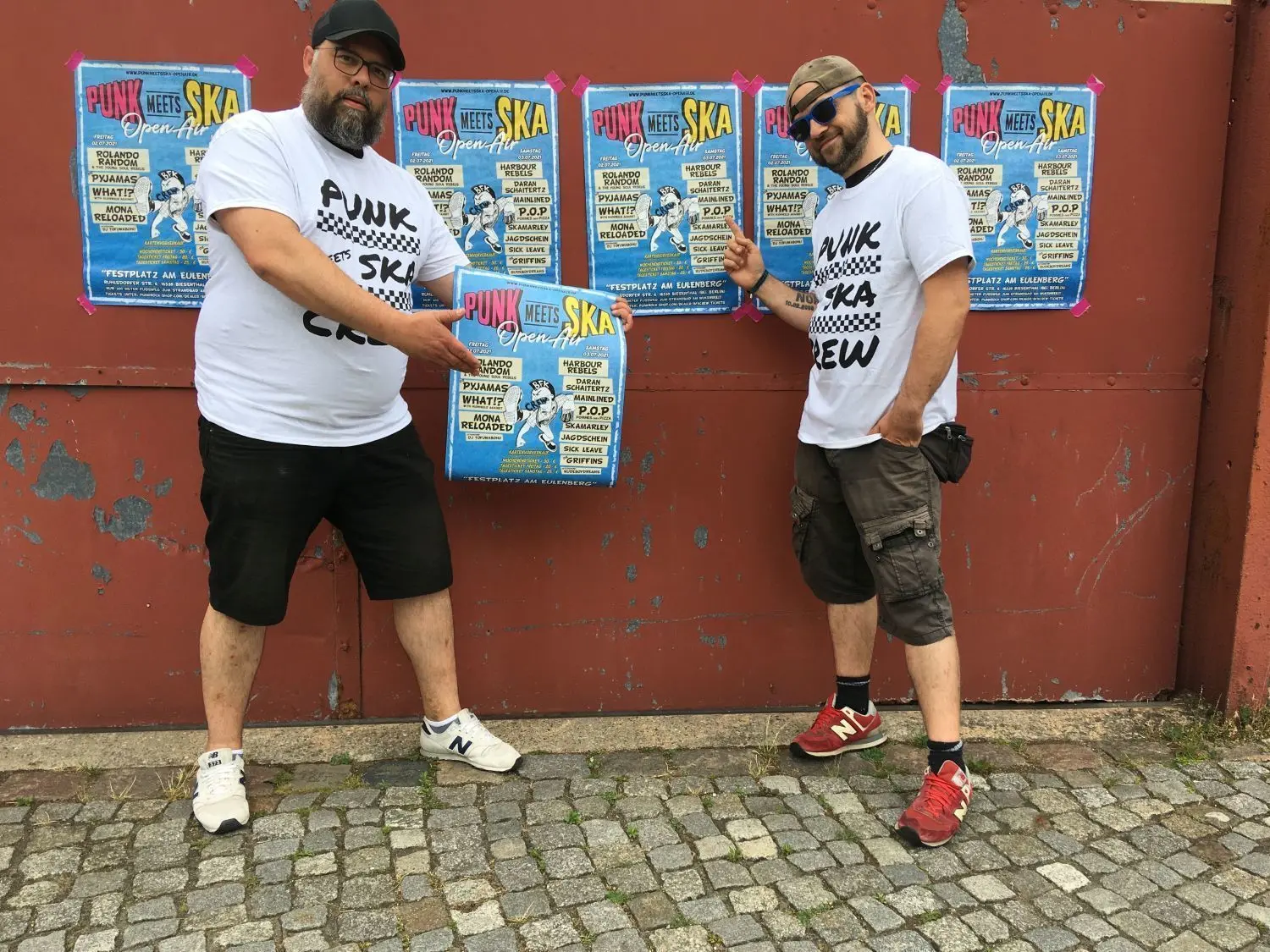 Die beiden Organisatoren des Festivals Mathias Hartmann (l.) und Stefan Blohmann hatten vorab alle Hände voll zu tun. Jetzt freuen sie sich, dass das Festival bald losgeht.