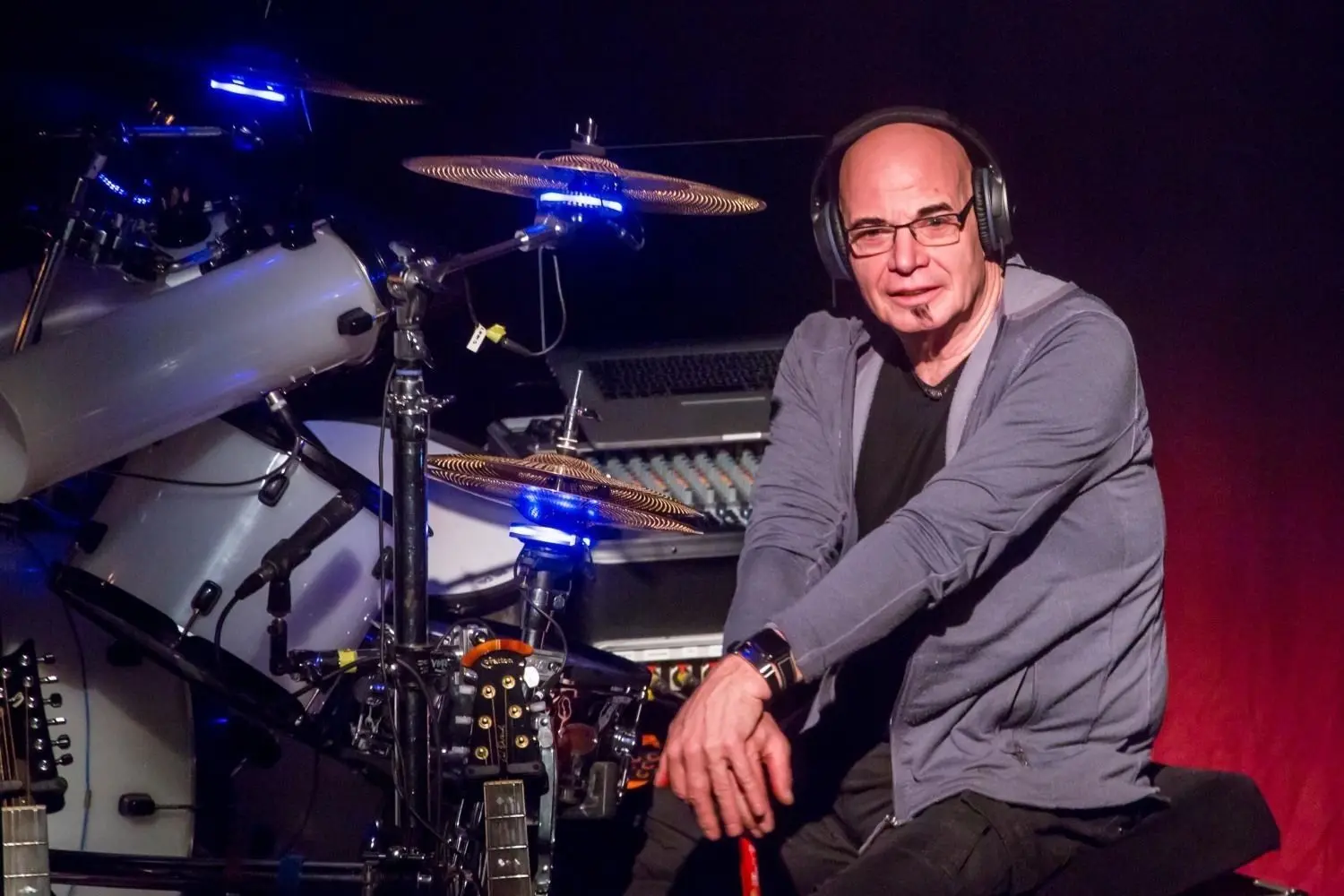 Er saß immer im Hintergrund - aber ohne ihn hätte es die Band nicht gegeben. Klaus Selmke, Schlagzeuger von City, ist tot.