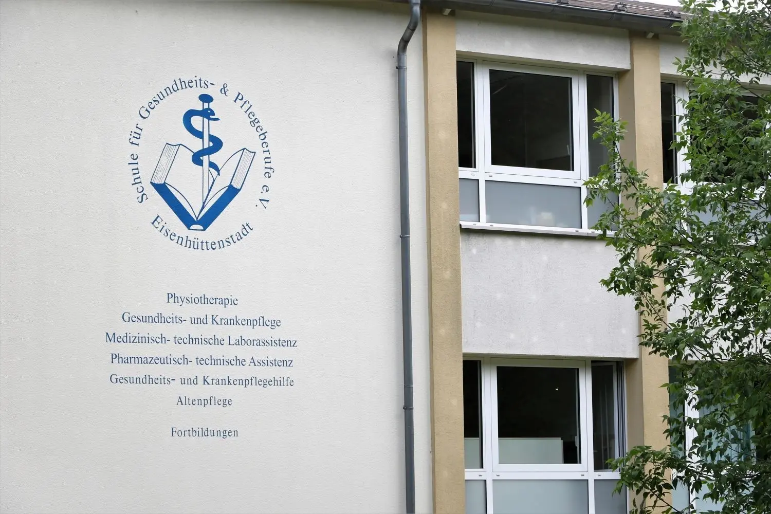 Die Schule für Gesundheits- und Pflegeberufe an der Poststraße in Eisenhüttenstadt soll erweitert werden.