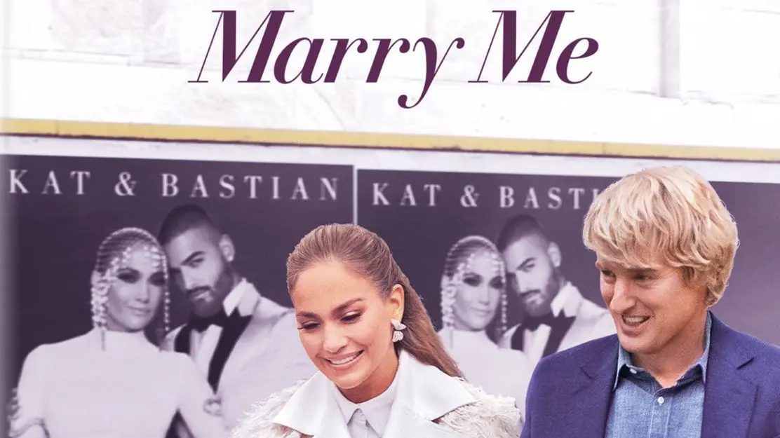 Marry Me. Jennifer Lopez und Owen Wilson als Paar via Zufall.