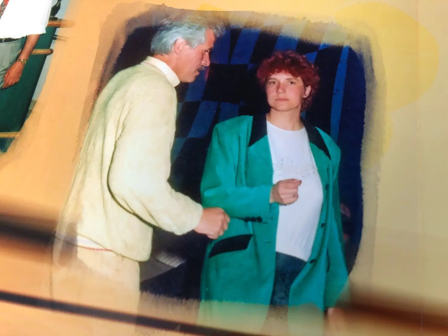 Grüne Samtjacke: Elisabeth Alter in ihrem Lieblingsstück Anfang der 1990er-Jahres.