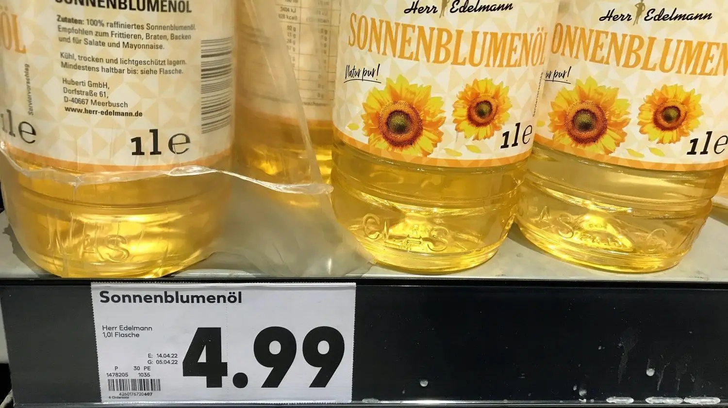 Da staunt der Verbraucher: In einem Kaufland-Supermarkt in Frankfurt (Oder) ist am 20. April 2022 Sonnenblumenöl zu haben – für 4,99 Euro je Liter. Auch die meisten Lebensmittel sind deutlich teurer geworden, zeigt unser Preisvergleich.