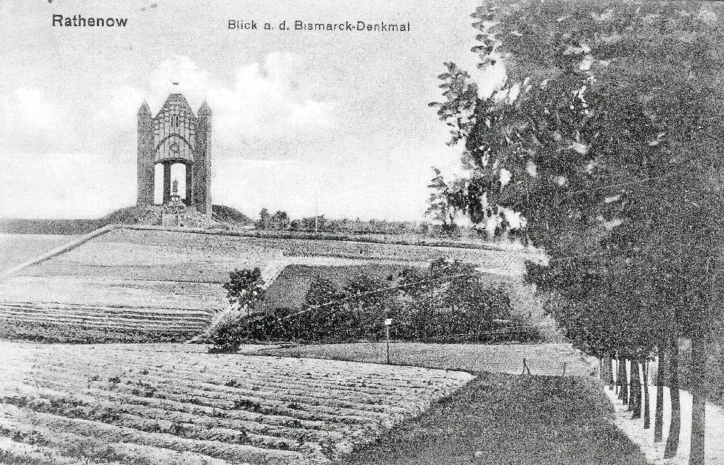 Blick zum Bismarckturm, der 1914 eingeweiht wurde.