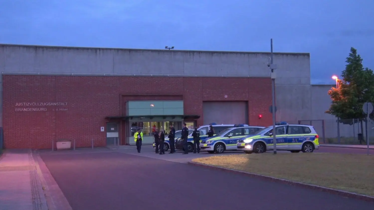Feuerwehreinsatz am Dienstagabend in der JVA Brandenburg.
