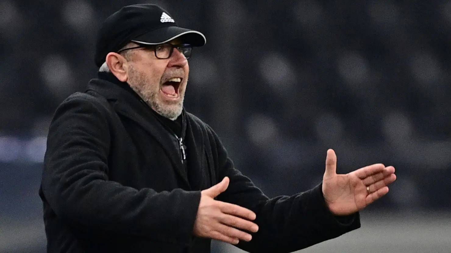 Trainer Urs Fischer spielt mit Union Berlin in der Fußball-Bundesliga bei Borussia Mönchengladbach.