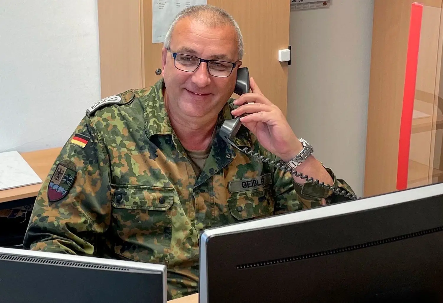Soldaten Armee Jobs: Wer kann Reservist bei der Bundeswehr werden? | moz.de