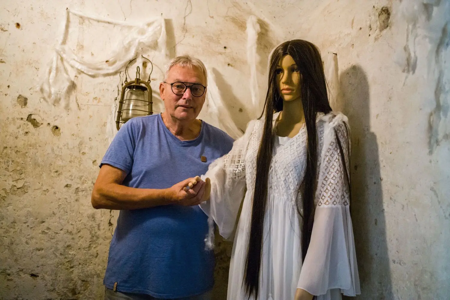 Die Weiße Frau soll in Vollmondnächten auf der Burg wandeln.