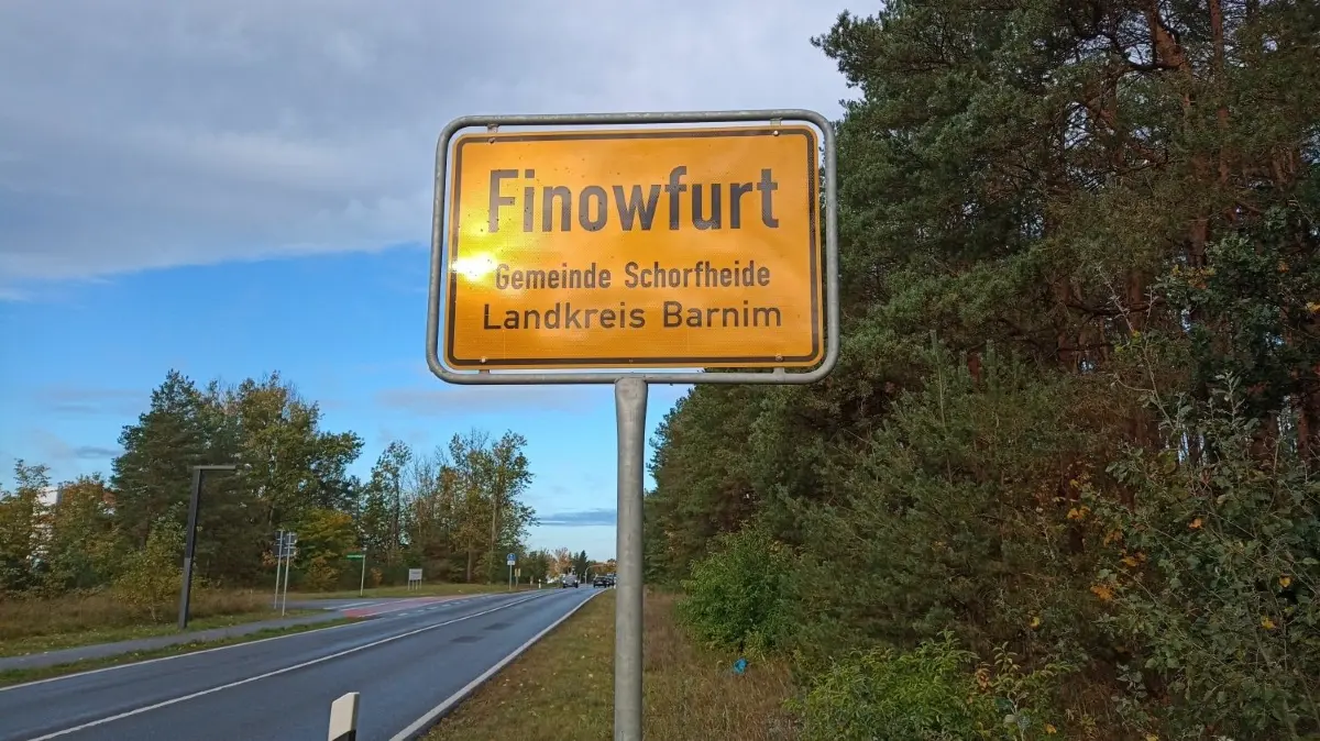 Ein Einbruch in Finowfurt sorgt für Diskussionen. Wie weit Notwehr gehen kann, ist eine häufige Frage im Arbeitsalltag von Strafverteidigern.
Ein Einbruch in Finowfurt sorgt für Diskussionen. Wie weit Notwehr gehen kann, ist eine häufige Frage im Arbeitsalltag von Strafverteidigern.