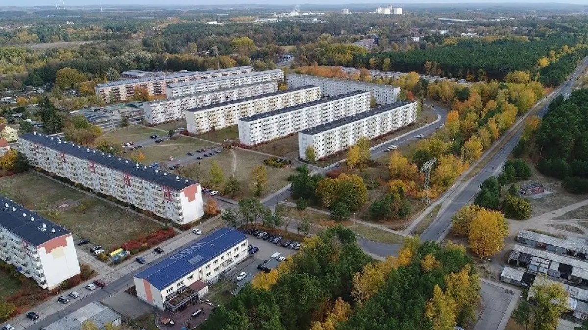 Bezahlbare Wohnungen: In Eberswalde finden Mieter noch Wohnungen für weniger als fünf Euro pro Quadratmeter. Etwa in Finow, hier der Kopernikusring/Ringstraße. Vor allem im Bereich Bernau schießen die Mietpreise jedoch in die Höhe.
Eberswalde Oktober 2018