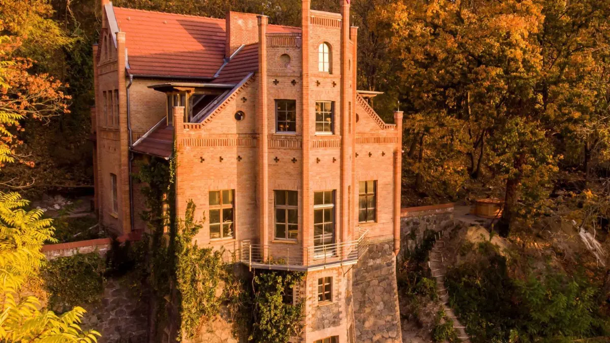 Rotes Schlösschen: Der Swingerclub Red Castle in Falkenberg.
Das Red Castle in Falkenberg