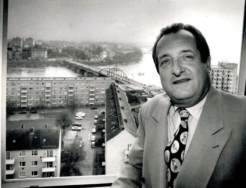 1990 verpachtete die Stadt den Freizeit- und Campingpark am Helenesee bei Frankfurt (Oder) an den Berliner Hotelier Helmuth Penz, hier am 11. Juli 1995, war