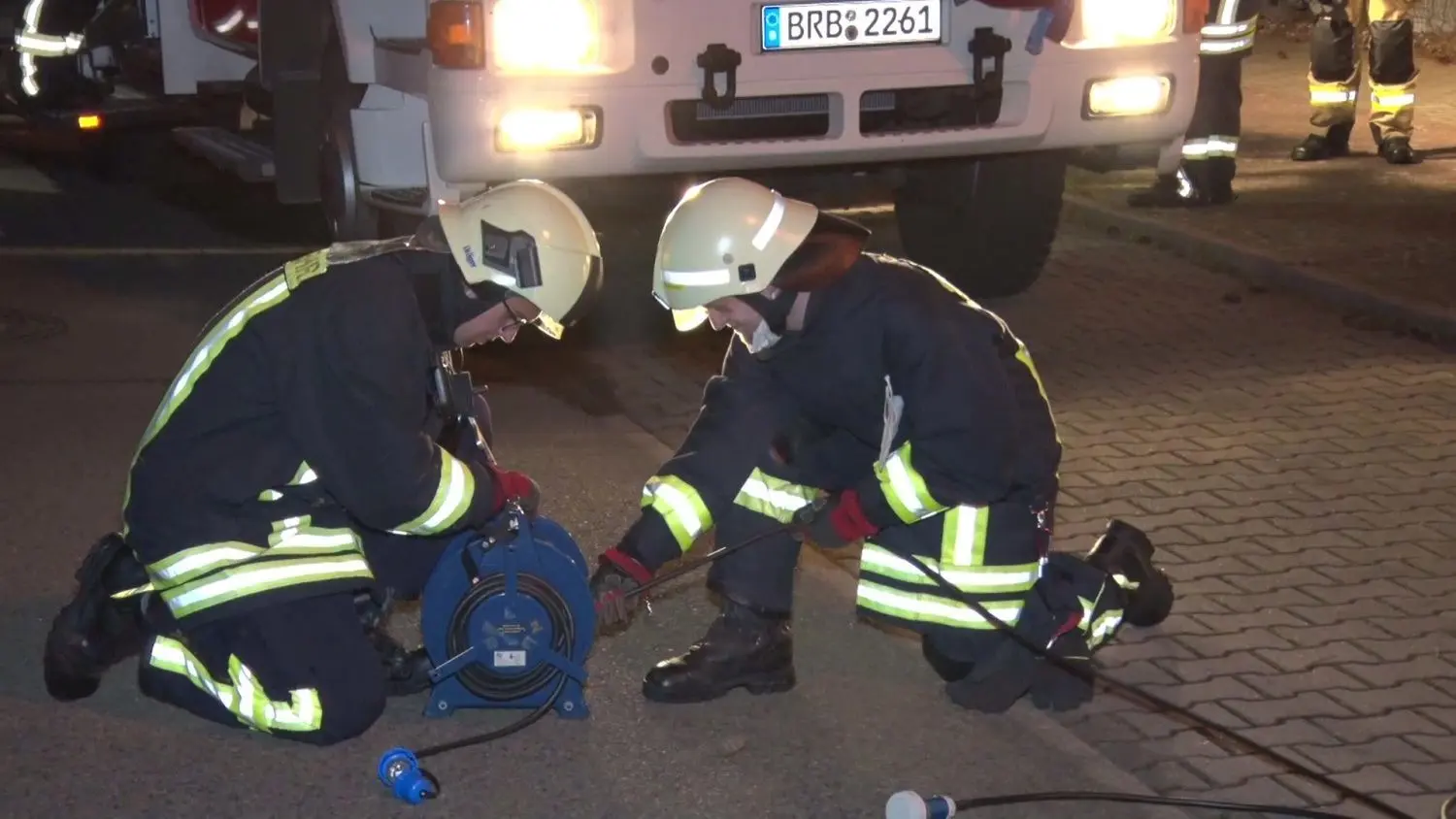 Feuerwehreinsatz am Dienstagabend in Brandenburg.