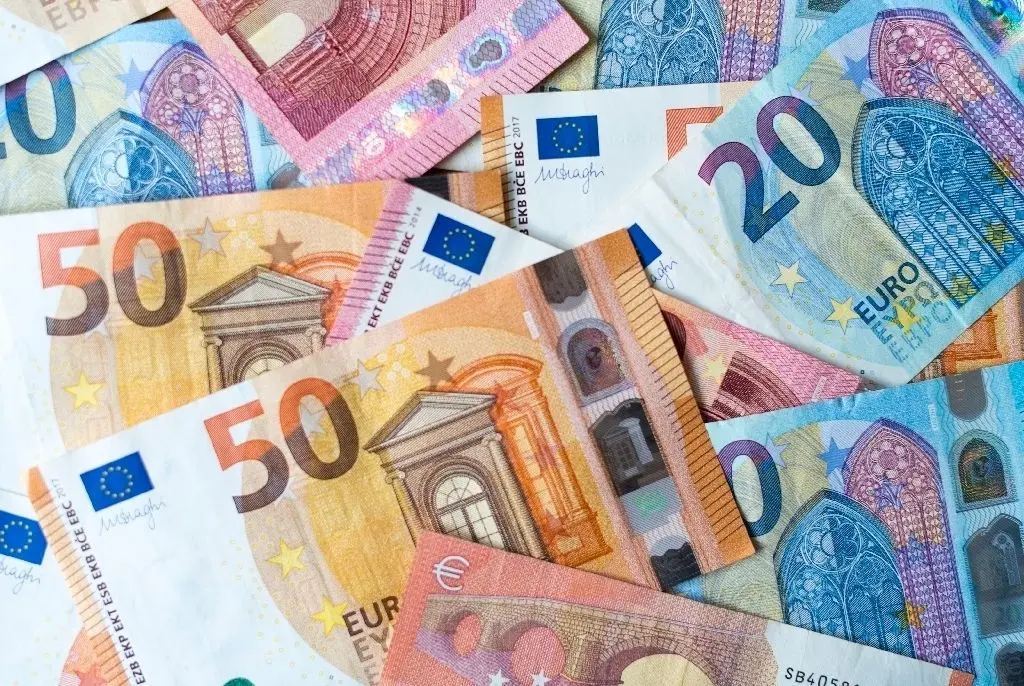 2,7 Millionen Euro schätzt die Stadt Bad Freienwalde die Sanierung des Kurtheaters. Dagegen regt sich Widerstand. (Symbolbild)