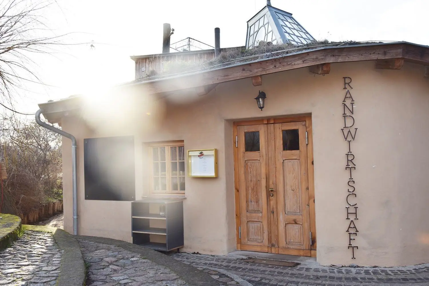 Lädt zum Gänsebraten-Essen ein: Die Randwirtschaft am Theater am Rand in Zollbrücke