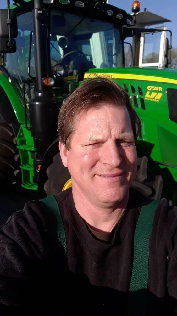 Selfie vorm Traktor: Peter de Vries
