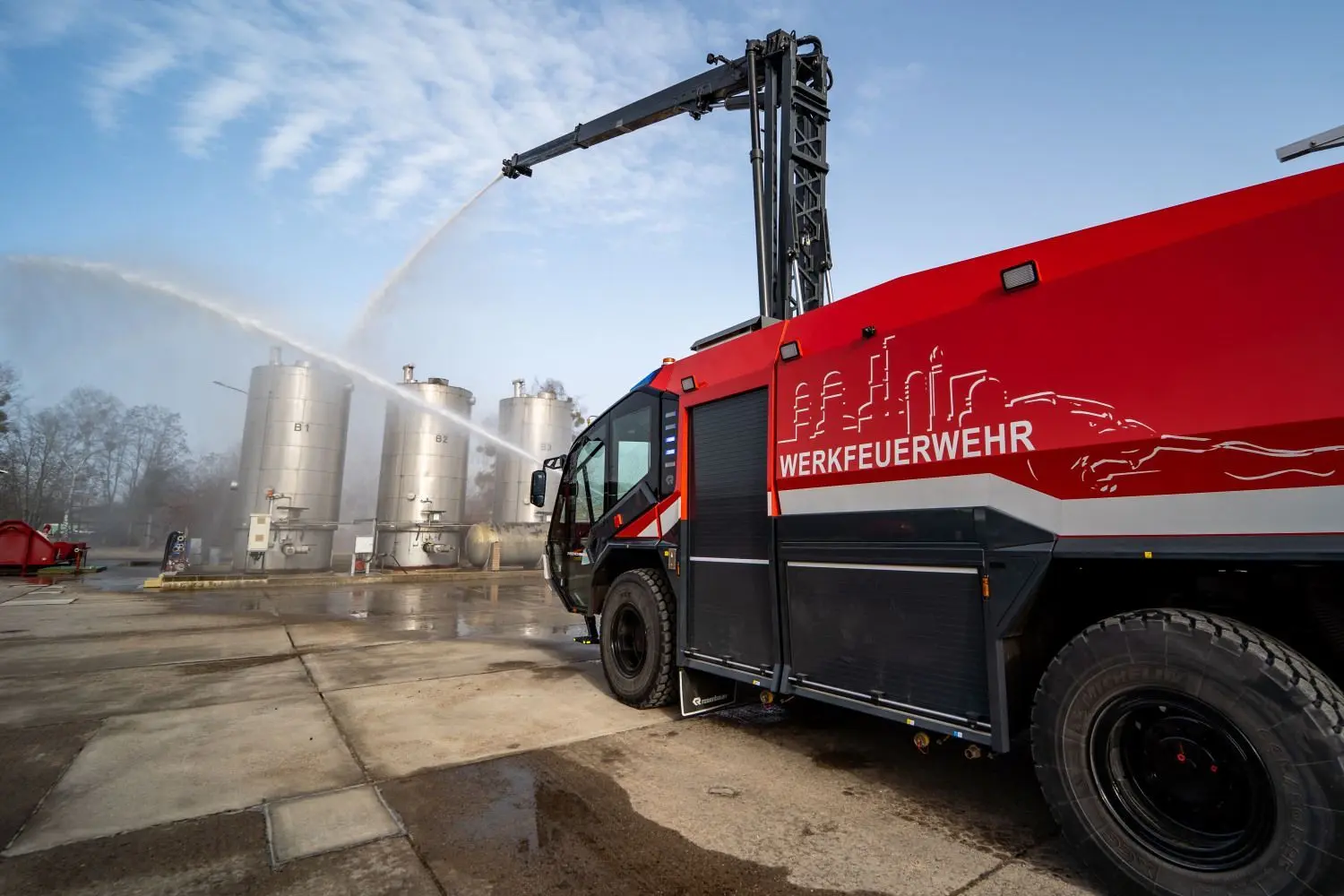 Die PCK-Werkfeuerwehr hat ein neues Löschfahrzeug - den Panther.