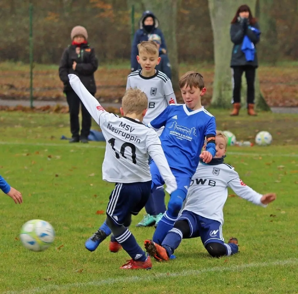 Torgarantie: Treffen die dritte Mannschaft des MSV Neuruppin und Blau-Weiß 90 Rheinsberg aufeinander, dann klingelt es häutig im Kasten. 28 Tore fielen in zwei Partien.