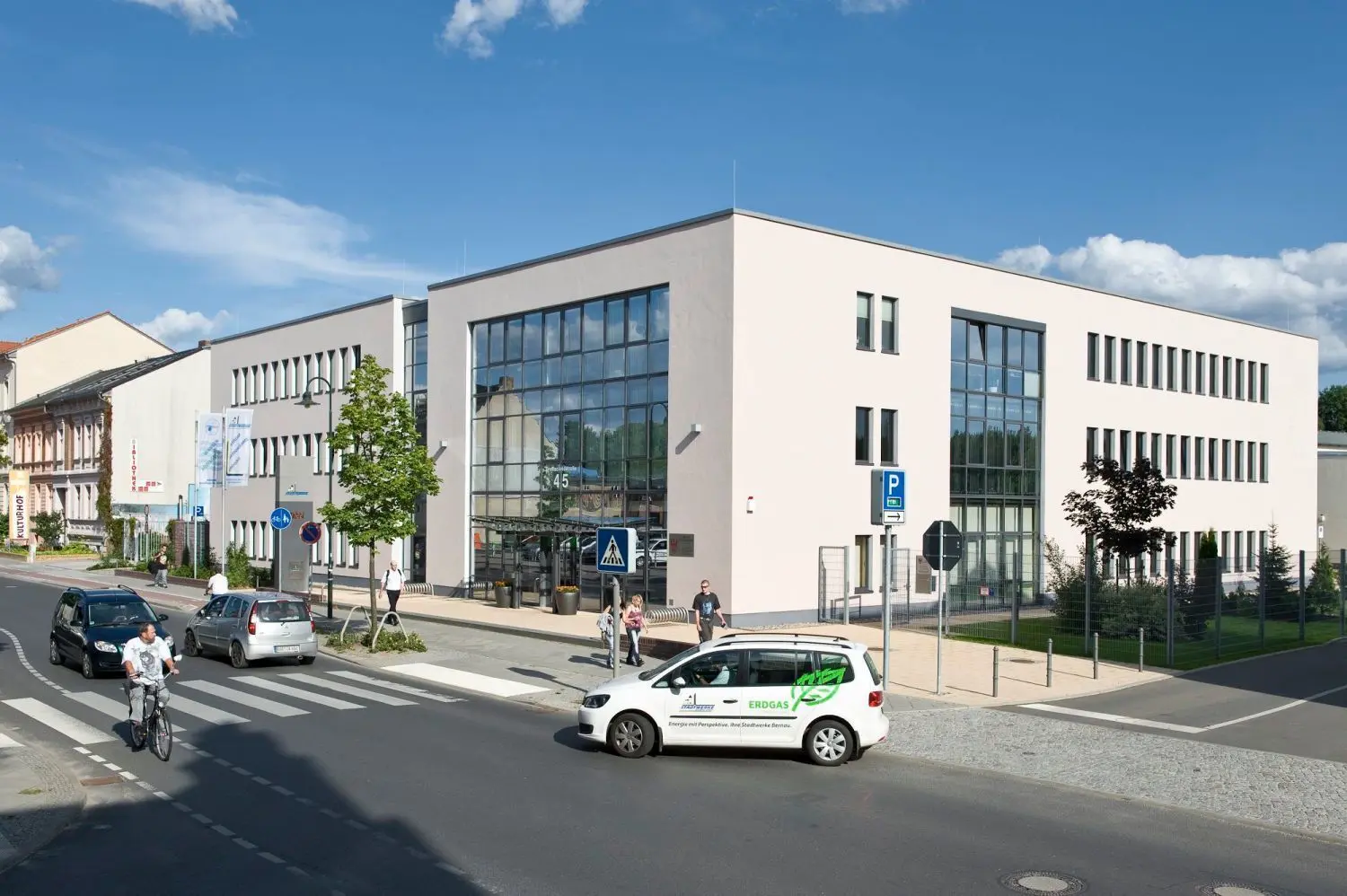 Die Stadtwerke Bernau können ein psoitives Jahresergebnis 2020 vorweisen. Seit 2007 ist der zentrale Firmensitz in der Breitscheidstraße 45.