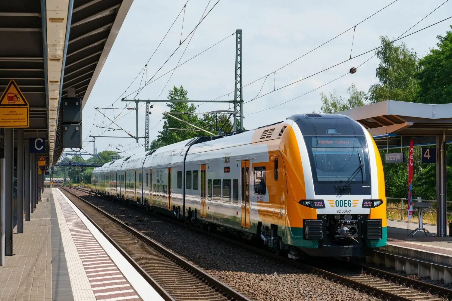 Ist ab 11. Dezember auf der RE1-Linie im Einsatz: der neue Zug vom Typ „Desiro HC“
