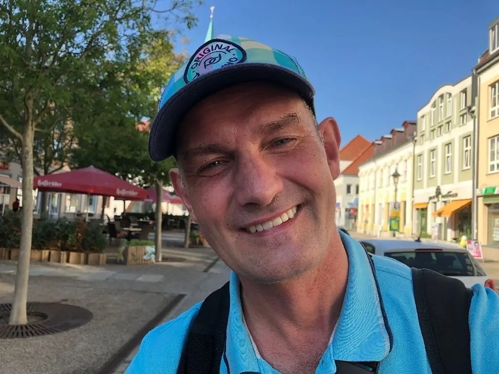 Heiko Scholze (51) aus Fürstenwalde: "Unter der Dusche mache ich pfeifend seltsame Musik. Die Musik von Pink Floyd muss man erst verstehen lernen und den Sinn der Klangfolgen entdecken. Ein Japaner, der Vivaldi elektronisch interpretiert, ist auch gut."