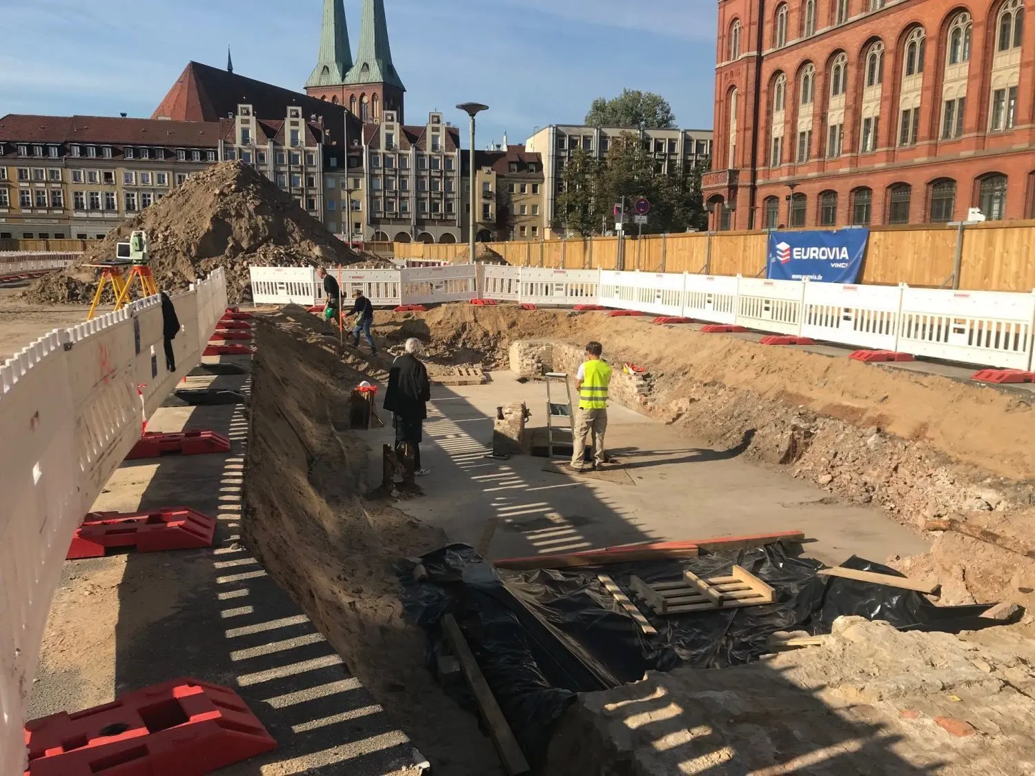 Grabungen des Landesdenkmalamtes Berlin am Molkenmarkt