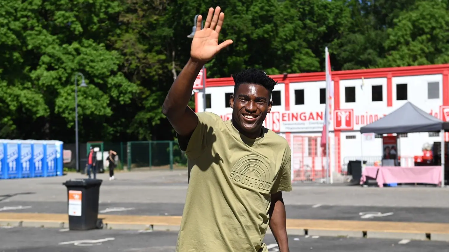 So gutgelaunt hatte sich Taiwo Awoniyi im Mai beim 1. FC Union Berlin in den Urlaub verabschiedet.