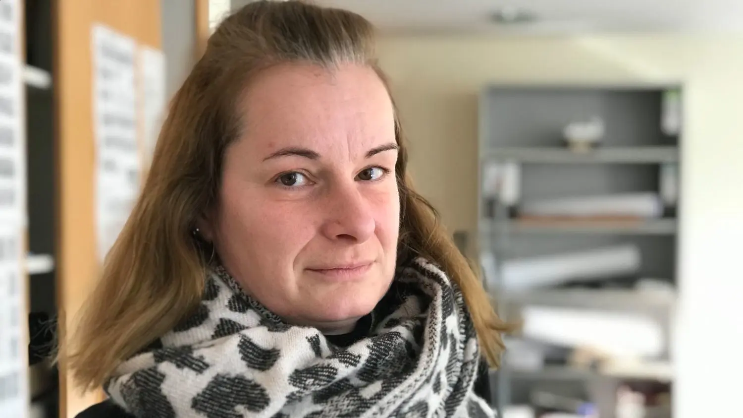Wenke Lüdersdorf ist Schulelternsprecherin an der Puschkin-Oberschule in Neuruppin. Sie bemängelt den Umgang der Stadt mit dem Projekt Schulkrankenschwester.