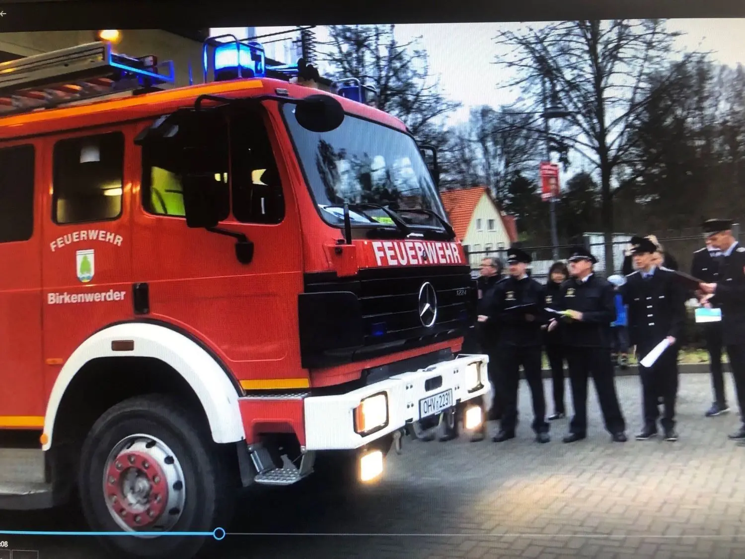Der ausgemusterte TLF 16/12 wird verkauft.