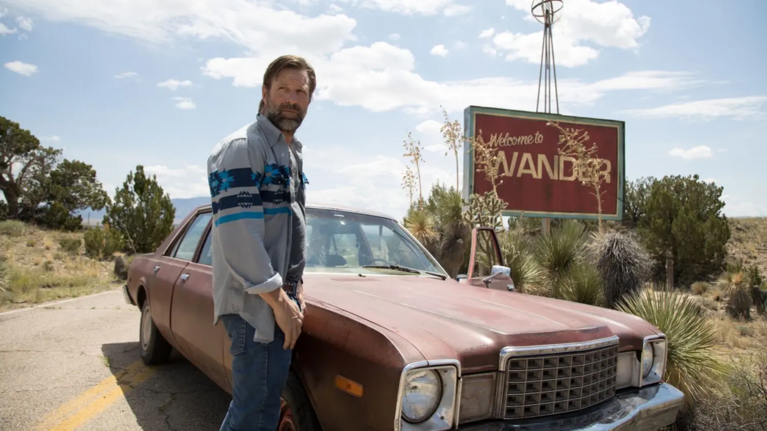 Wander. Aaron Eckhart und Tommy Lee Jones in einem Verschwörungs-Thriller.