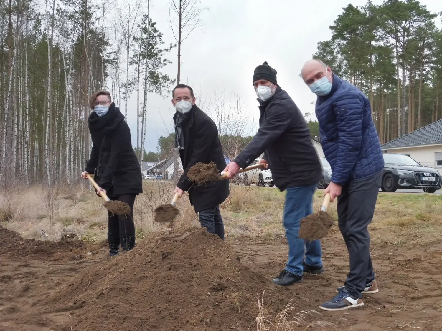 Nach vielen Verzögerungen konnte endlich der erste Spatenstich für den Bau des Kultur-, Freizeit- und Bildungszentrum Borkwalde vollzogen werden.