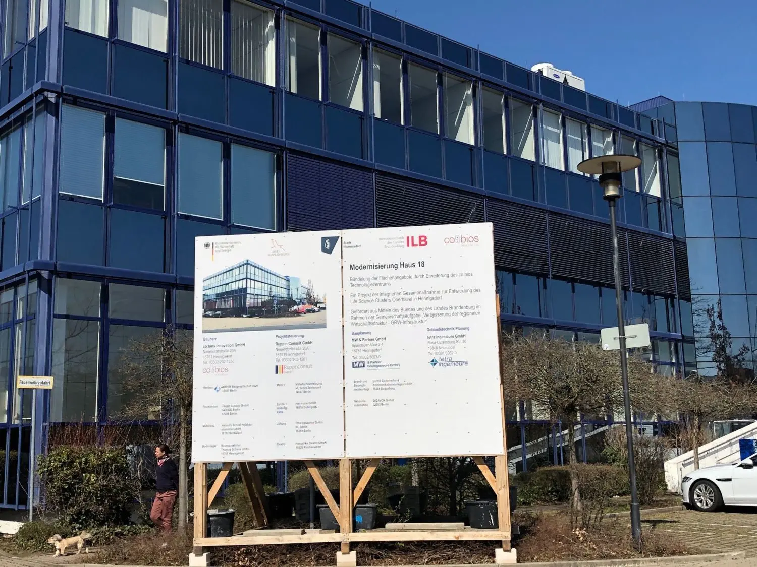 Der Umbau eines Blocks des Technologiezentrums Blaues Wunder in Hennigsdorf ist eine der Aufgaben von Sonja Brodbeck, Geschäftsführerin der co:bios Innovation GmbH.