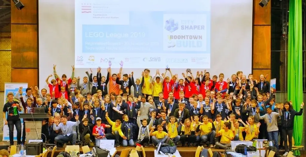 14 Teams gingen beim 18. Regionalwettbewerb an den Start.