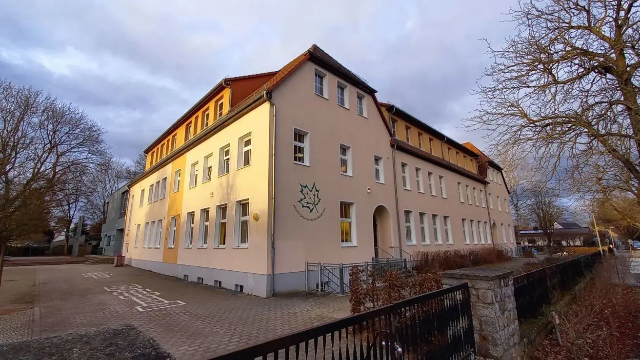 Die Ahorn Grundschule ist zu klein: Deshalb soll sie nun um mehrere Klassenräume erweitert werden.